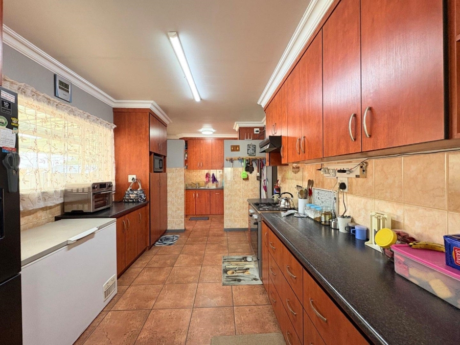 3 Bedroom Property for Sale in Langenhovenpark Free State